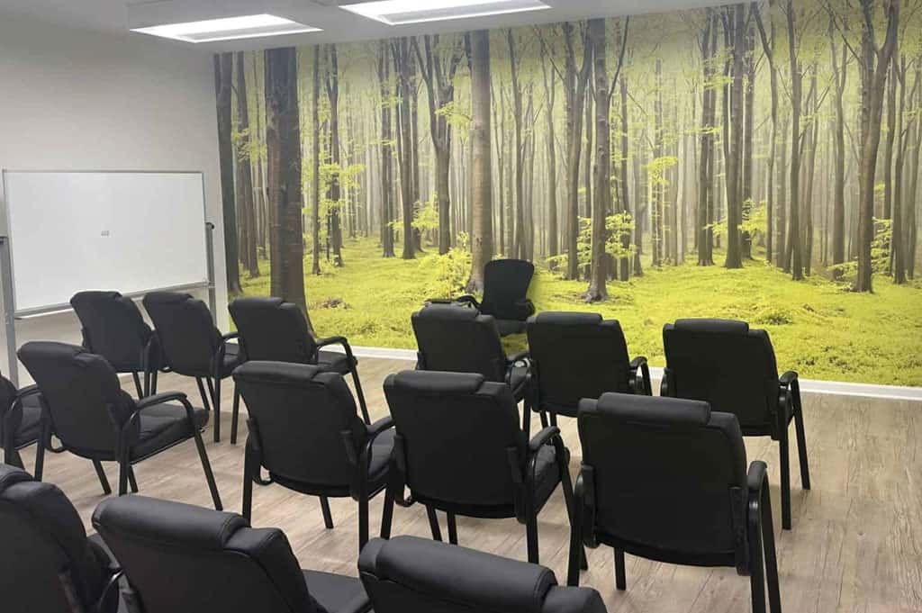 group room at Rockland Recovery where clients learn coping skills and enjoy group therapy sessions